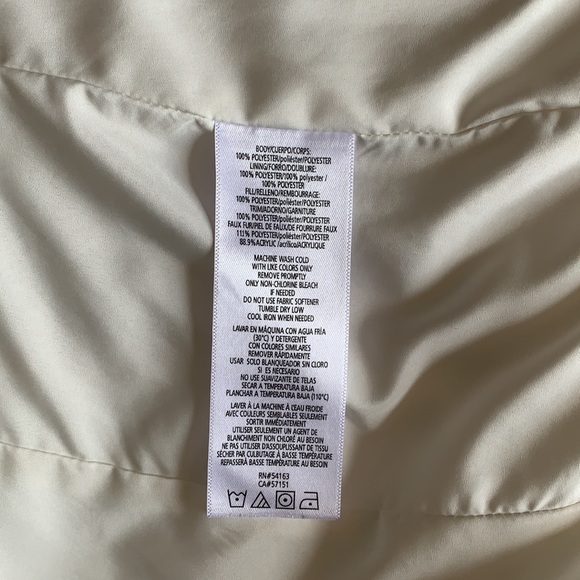 Calvin Klein Vest - Picture 3 of 3